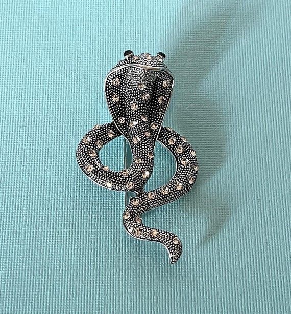 Rhinestone snake brooch, cobra pin, king cobra brooch, silver snake brooch, snake jewelry, cobra jewelry, rhinestone snake brooch, snake pin