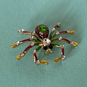 Green rhinestone spider brooch, yellow spider brooch, rhinestone spider pin, Halloween pin, Halloween spider, spider jewelry, insect pin image 1