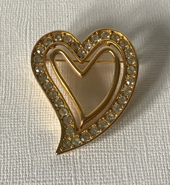Vintage rhinestone heart brooch, heart pin, gold … - image 3