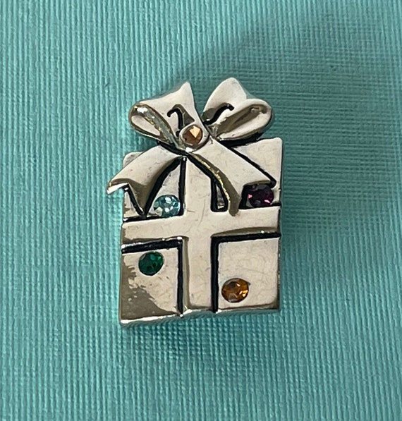 Vintage gift broohc, present brooch, Christmas present brooch, birthday present pin, rhinestone present pin, silver gift brooch, birthday