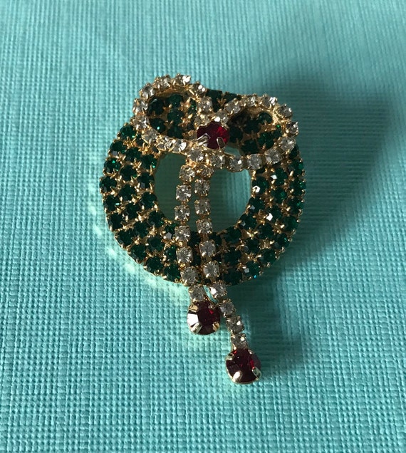 Vintage Christmas wreath brooch, Christmas brooch,