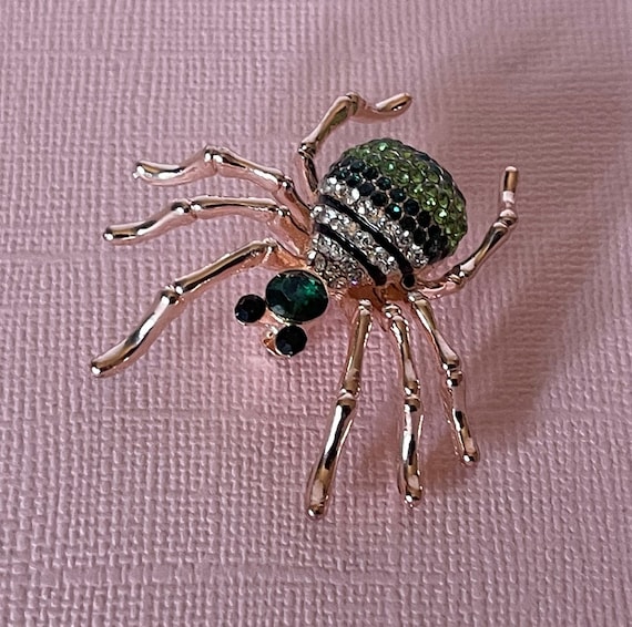 Green rhinestone spider brooch,  green spider pin… - image 7