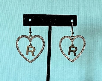 Vintage letter R earrings, rhinestone letter R earrings, Large letter R earrings, gold R earrings, letter r heart earrings, big r earrings