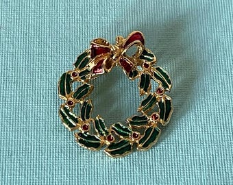 Vintage wreath brooch, Christmas wreath pin, wreath jewelry, Christmas jewelry, holiday brooch, wreath pin vintage, rhinestone wreath pin