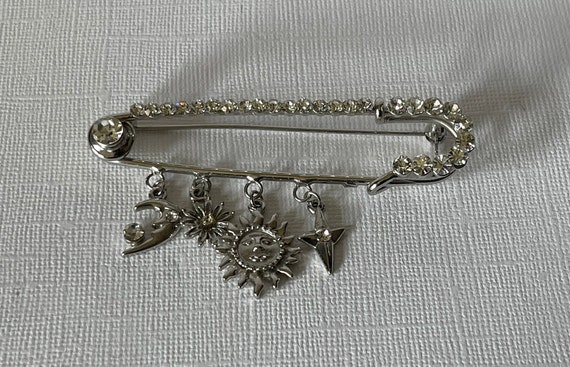 Vintage safety pin brooch, vintage moon and stars… - image 4