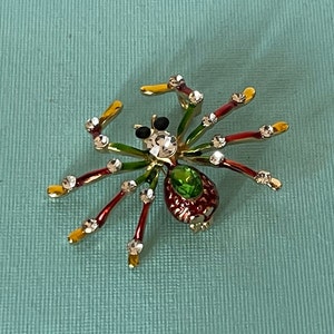 Green rhinestone spider brooch, yellow spider brooch, rhinestone spider pin, Halloween pin, Halloween spider, spider jewelry, insect pin image 2