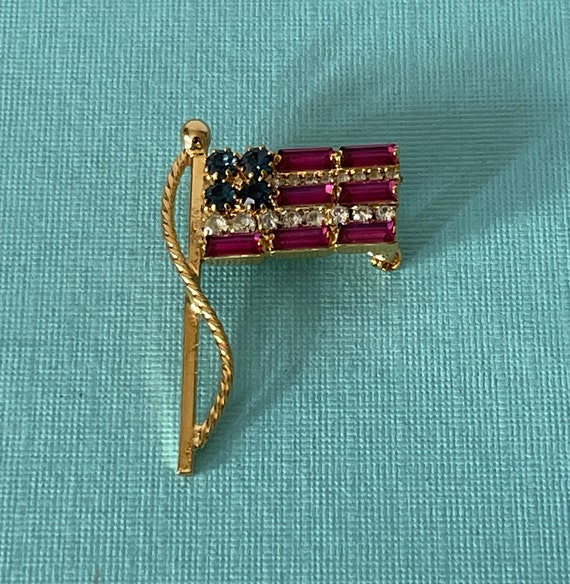 Vintage Flag brooch, MAGA, rhinestone flag pin, Am