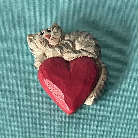I LOVE HEART CATS KITTENS PIN BROOCH HAT VEST PURSE RHINESTONE BLING PENDANT NWT I LOVE HEART CATS KITTENS PIN BROOCH HAT VEST PURSE RHINESTONE BLING PENDANT NWT