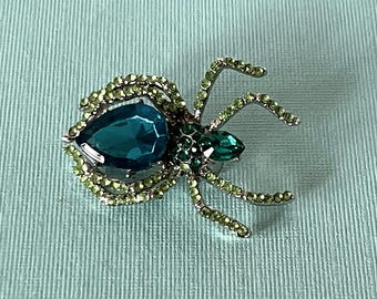 Blue Green rhinestone spider pin, rhinestone spider brooch, Halloween spider, spider jewelry, spider pin, wedding spider, tarantula brooch