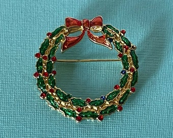 Unsigned Christmas Wreath Brooch
