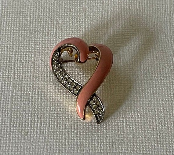 Vintage heart brooch, heart jewelry, pink heart b… - image 4