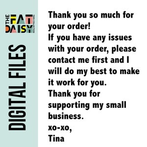 K&ouml;nnte beinhalten: Eine digitale Datei-Download-Dankeskarte mit einem Logo f&uuml;r The Fat Daisy Tees Collection. Die Karte bedankt sich beim Kunden f&uuml;r seine Bestellung und bittet ihn, sich bei Problemen an den Verk&auml;ufer zu wenden. Die Karte endet mit "xo-xo, Tina".