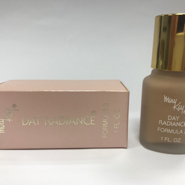 Vintage Mary Kay Day Radiance Formula 2, Foundation, Sunlit Beige, 0132