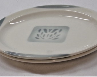 Pair of Syracuse China 'Cadet' Oval Plates