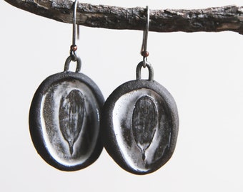 Black Daisy Petal / Botanical Ceramic Earrings