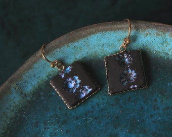 Sequence / Black Ceramic Earrings with Seashell Imprints