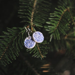 Flakes / Ceramic Earrings image 3