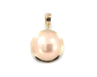 Pink Pearl Pendant - 14k Yellow Gold Encircles Design