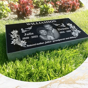 Flat Headstone 20x10x3 inches Black Granite, Diamond Engraved