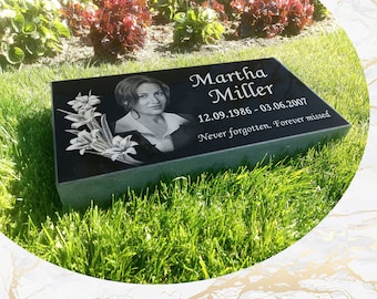 Flat Headstone 28x16x3 inches Black Granite Diamond Engraved