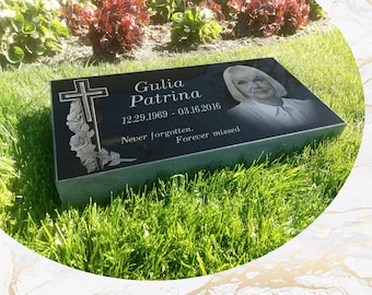 Flat Headstone 20x10x3 inches Black Granite, Diamond Engraved