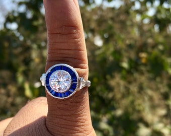 1890's 2 Ct vintage Round Cut Diamond Ring Halo Blue Saphir Art Deco Bague Lunette Sertie Bague de fiançailles édouardienne En 935 Argentium Silver2585
