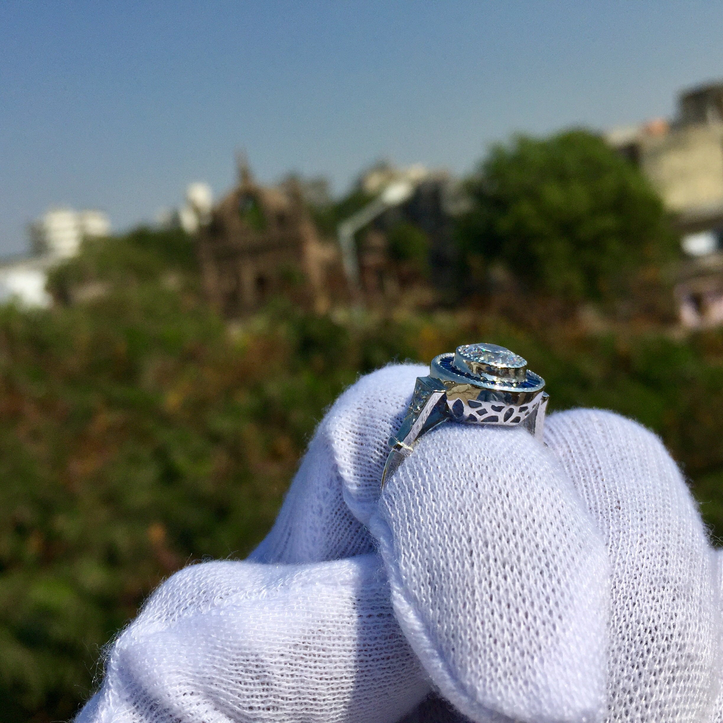 1890's 2 Ct Vintage Round Cut Diamond Ring Halo Blue 1890's 2 Ct Vintage Round Cut Diamond Ring Halo Blue
