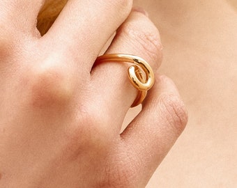 Golden loop ring, twisted golden ring, silver ring with gold plating, ring with gilding, knot ring, wedding ring, ring for her