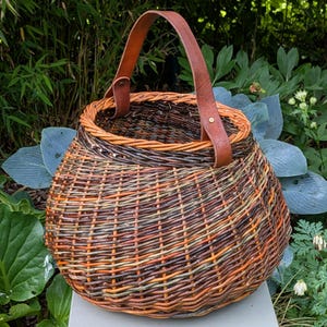 Stabiler, bauchiger Weidenkorb mit Leder-Henkel (optional), als Einkaufskorb, Aufbewahrungskorb, Pilzkorb, Erntekorb, ca. 43 x 29 cm