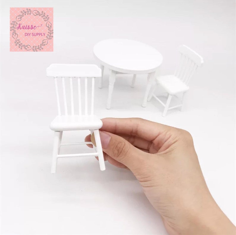 Dollhouse dining table dollhouse decoration dollhouse miniature 1:12 Dollhouse small dining table and chairs