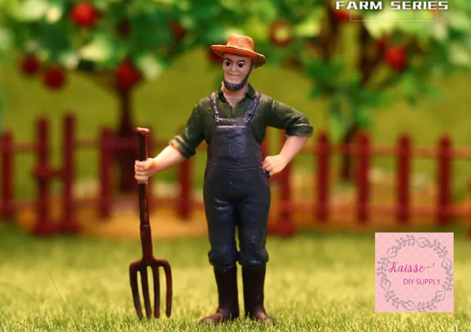 Farmer Miniature, Farmer Figurine , Gardener Miniature, Garden