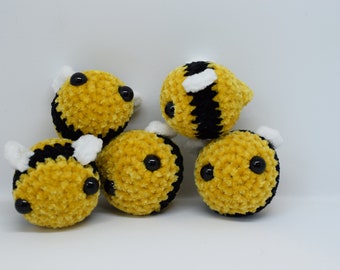 Fluffy pocket bee, Buddy Bee