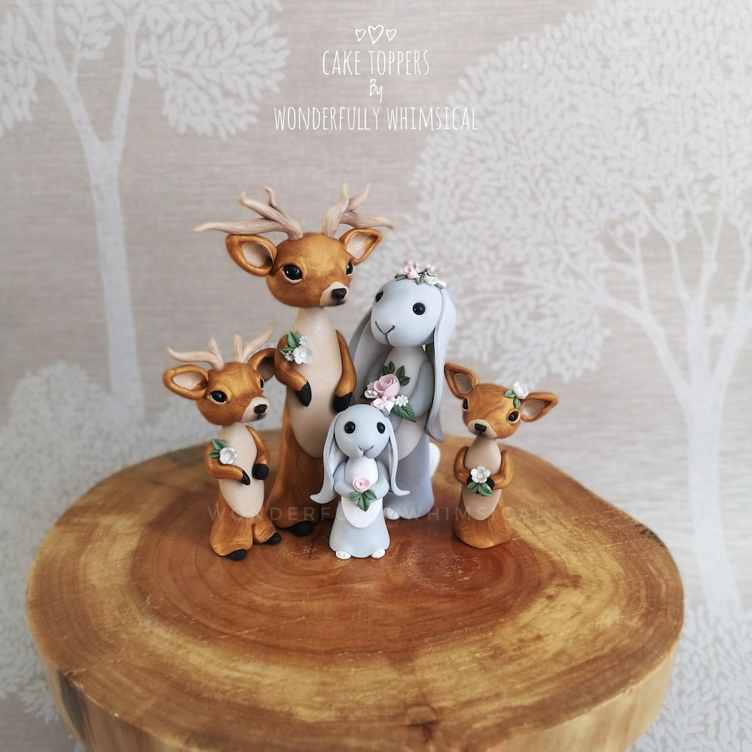 Adorno para tarta de boda con forma de ciervo, conejo, reno, dama de honor,  paje, animal, novia, novio, bosque de invierno, adorno de arcilla de  recuerdo - Etsy México, image size:1080x1080