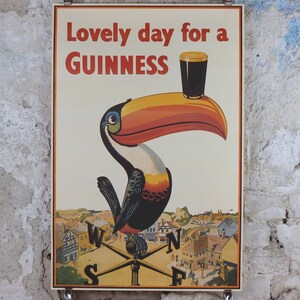 Vintage Guinness Toucan Plakat, schöner Tag für ein Guinness, vom Guinness Museum, Werbewandkunst von Gilroy Retro 1930er Jahre 1935