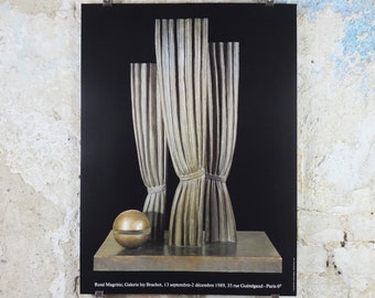 1989 Rene Magritte Poster, La Joconde or Mona Lisa from 1969, amazing condition, sculpture surrealism, gallery exhibition wall art 1980s