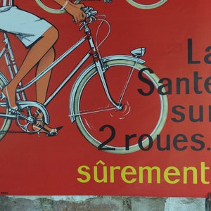 Cartel de ciclismo de 1950, Lotería Nacional Francesa, hermosa pareja sonriendo y andando en bicicleta en rojo, por Pierre Courrone, impresión de arte de pared decoración retro imagen 10