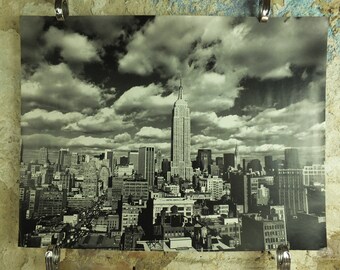 Original Vintage Manhatten New York Empire State Building Travel Poster black white USA monochrome print wall art retro 1990s 1996