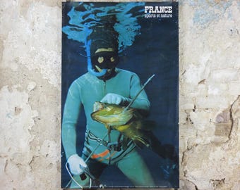 1974 Spearfishing in France Poster, France Sports et Nature, snorkelling and diving, French travel tourism, holiday vacation, wall art decor