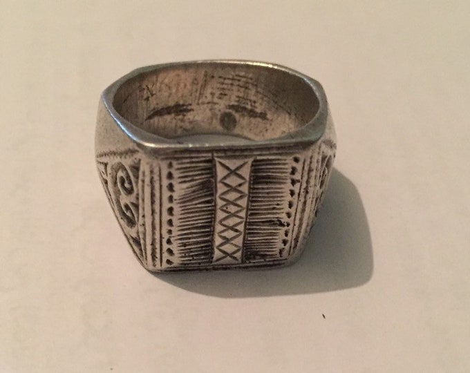 Antique Berber Silver Ring: Moroccan Ethnic Jewelry, Size 10