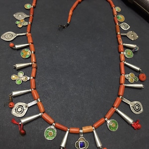 Antique berber necklace,Moroccan jewelry,antique berber pendant,Berber Jewelry,Berber silver,African silver necklace,Moroccan natural coral