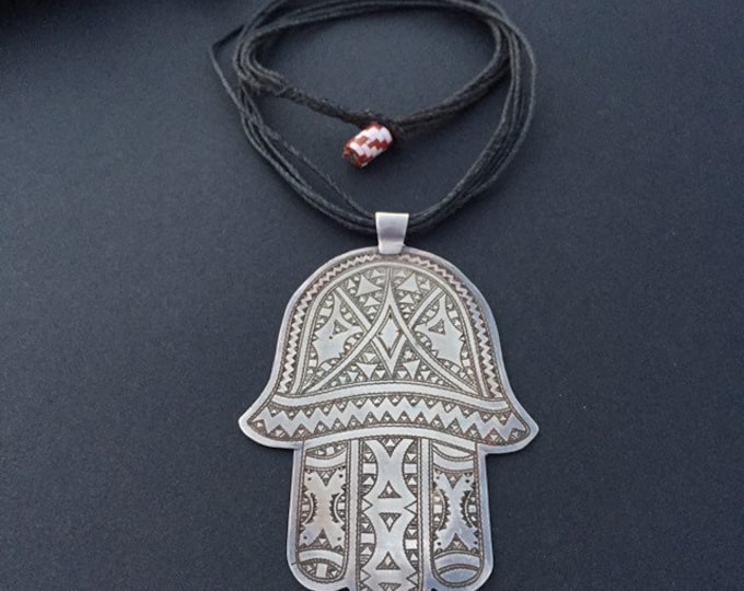 Berber silver khamsa,Berber pendant,hand of Miriam,Berber jewelry,Moroccan Jewellery,Berber silver