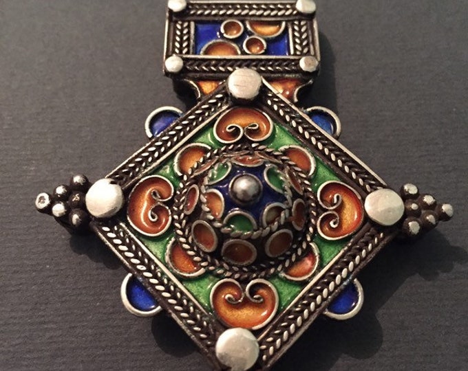 Berber Enamel pendant,Berber Boghdad, ⴰⴱⴴⴷⴰⴷ,Berber pendant ,Berber Jewelry,African Jewelry,Moroccan Jewelry,Berber Silver