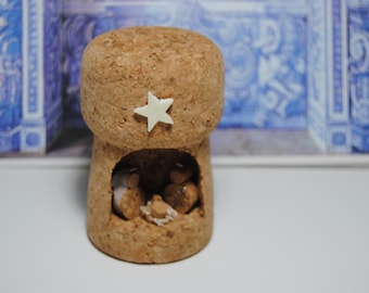 Cork nativity scene, Lightbulb, gift, collection Handmade Christmas Nativity CORK sacred family Jesus Mary Baby decor genuine Portugal