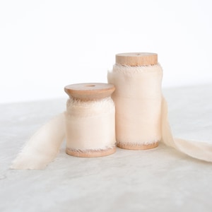 Fita de buquê de casamento, fita champanhe de seda naturalmente tingida, embrulho de presente com desperdício zero, decoração de casamento, fita rasgada à mão, fita desfiada