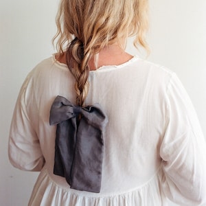 Gray Silk Hair Bow, Goth Valentine&#39;s Day, Valentine&#39;s Day Gifts for Her, Charcoal Classic hair bow, Coquette Hair Clip, Romancecore