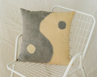 yin yang linen pillow cover, color block pillow, linen pillow sham, organic cotton pillow, geometric pillow, hand dyed pillow, zero waste