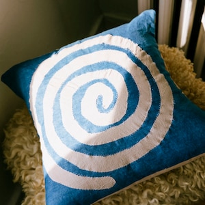 Indigo linen swirl pillow cover, linen pillow sham, zero waste home, hand dyed pillow, organic cotton pillow, geometic pillow image 4