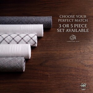 Puede incluir: Muestras de tela enrolladas en varios patrones, incluyendo dise&ntilde;os a cuadros y a rayas, se disponen sobre una superficie de madera oscura. Se muestra el texto "CHOOSE YOUR PERFECT MATCH 3 OR 5 PIECE SET AVAILABLE". La imagen presenta un logotipo y el texto "CIMONOGRAM - MIAMI".