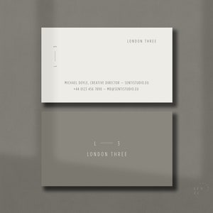 Kit de marca minimalista, plantilla de tarjeta de presentación, logotipo principal creativo y dos logotipos alternativos para una marca moderna y premium de Senti: London Three