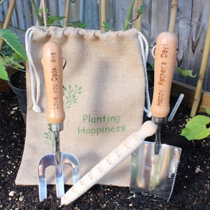 Personalised Garden Tools, Engraved Gardening Gift Set Trowel Fork Dibber Set Mother's Day, Allotment Gifts Retirement Present image 4